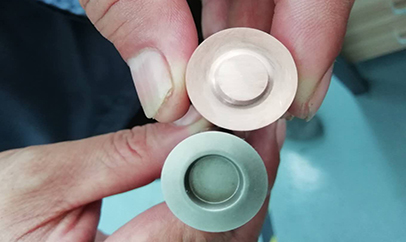 普通單軸電火花機床加工汽車行業(yè)樣件